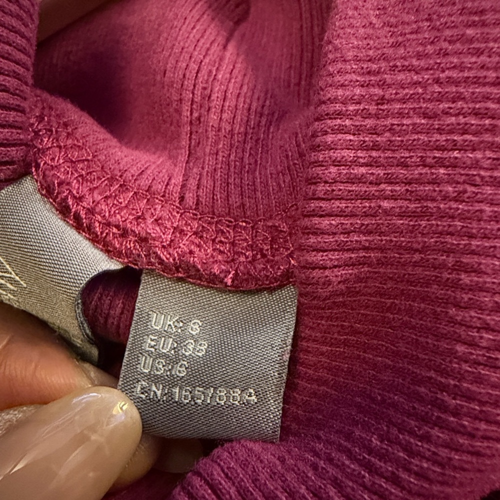 Sweaty Betty Melody Luxe Fleece Long Sleeve Turtleneck Sweatshirt Size 6 - Picture 8 of 8